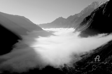 Fotografia zatytułowany „Mountain valley and…” autorstwa Scott Gregory Banner, Oryginalna praca, Fotografia cyfrowa