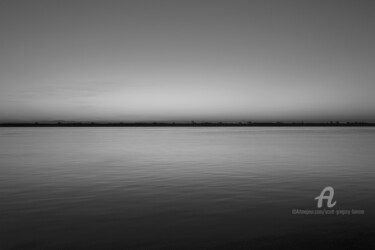 Photographie intitulée "River at sunrise -…" par Scott Gregory Banner, Œuvre d'art originale, Photographie numérique