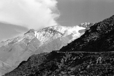 Fotografia intitolato "High Atlas Mountain…" da Scott Gregory Banner, Opera d'arte originale, fotografia a pellicola