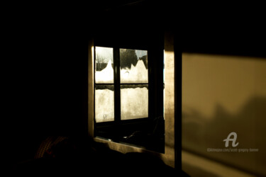Fotografia intitolato "Hotel room window -…" da Scott Gregory Banner, Opera d'arte originale, Fotografia digitale