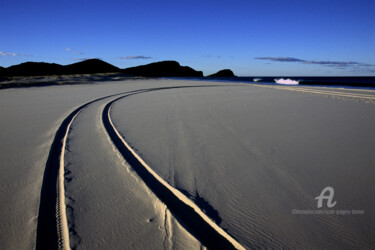 Fotografía titulada "Beach tracks - Barr…" por Scott Gregory Banner, Obra de arte original, Fotografía digital