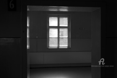 Фотография под названием "Room and window - A…" - Scott Gregory Banner, Подлинное произведение искусства, Цифровая фотография
