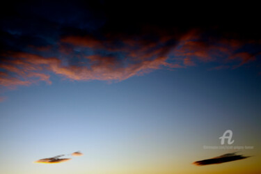 Fotografía titulada "Clouds and sky - Sy…" por Scott Gregory Banner, Obra de arte original, Fotografía digital
