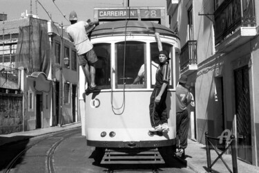 Fotografie mit dem Titel "Teenagers on a tram…" von Scott Gregory Banner, Original-Kunstwerk, Analog Fotografie
