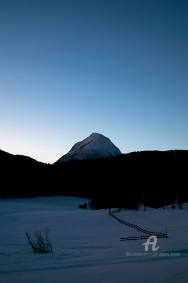 "Snow field and Hohe…" başlıklı Fotoğraf Scott Gregory Banner tarafından, Orijinal sanat, Dijital Fotoğrafçılık