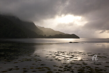 Fotografie mit dem Titel "Loch and headland -…" von Scott Gregory Banner, Original-Kunstwerk, Digitale Fotografie