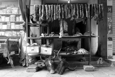 Fotografia intitolato "Meat market - Lhasa…" da Scott Gregory Banner, Opera d'arte originale, Fotografia digitale