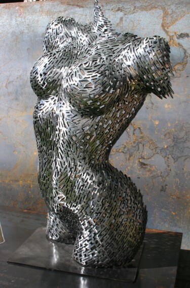 Skulptur mit dem Titel "Rip yourself from s…" von Scott Wilkes, Original-Kunstwerk, Metalle