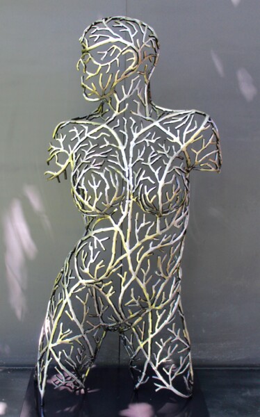 Skulptur mit dem Titel "" Life from the vin…" von Scott Wilkes, Original-Kunstwerk, Metalle