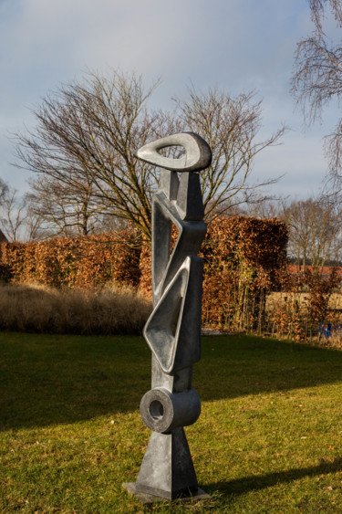 Sculpture intitulée "Equilibrium of the…" par Michael Levchenko, Œuvre d'art originale, Pierre