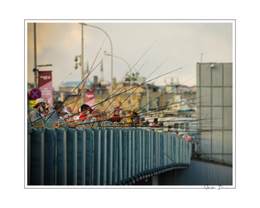 Fotografia intitulada "Les pêcheurs de Gal…" por Sébastien Bance, Obras de arte originais, Fotografia digital