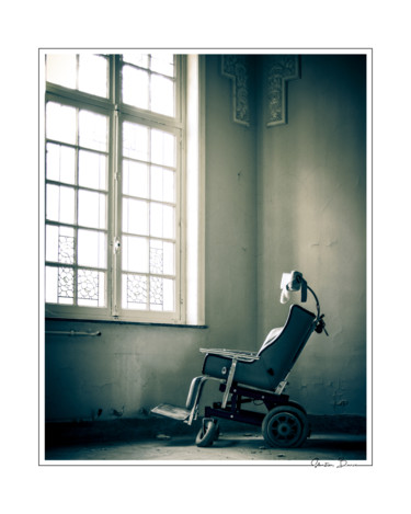 Photographie intitulée "Asylum" par Sébastien Bance, Œuvre d'art originale, Photographie numérique