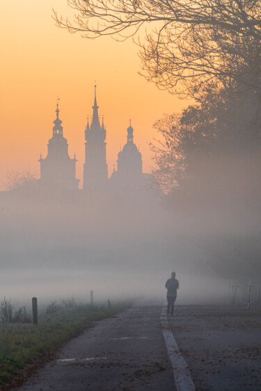 Foggy Cracow Photographie intitulée "Foggy Cracow" par Sebastian Gabriel Griszek, Œuvre d'art originale, Photographie numérique