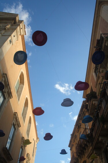 Fotografia zatytułowany „Cappelli in Ortigia…” autorstwa Sebastiano Lantieri, Oryginalna praca, Fotografia cyfrowa