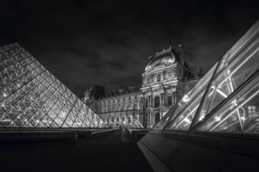 Fotografía titulada "Le Louvre" por Sebastien Pouteau, Obra de arte original, Fotografía digital