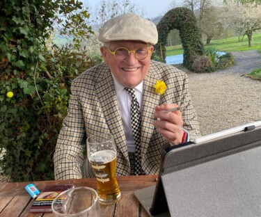 David Hockney expose sa plus grande toile jamais réalisée de 314 pieds (95 mètres) de long