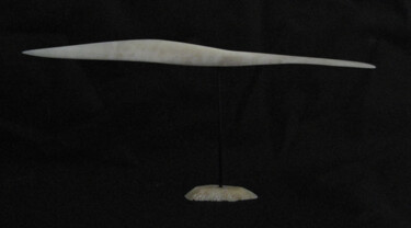 Sculpture titled "l'espadon" by Serendipity Liche, Original Artwork, Bone