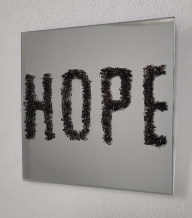 Rzeźba zatytułowany „HOPE” autorstwa Serendipity Liche, Oryginalna praca, Szkło