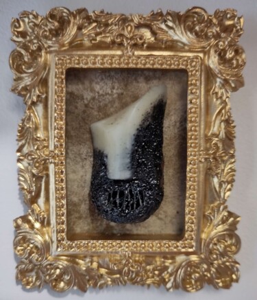 Sculpture titled "Herald" by Serendipity Liche, Original Artwork, Bone Mounted on Wood Stretcher frame