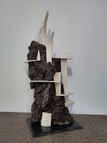 Rzeźba zatytułowany „La Base” autorstwa Serendipity Liche, Oryginalna praca, Kość