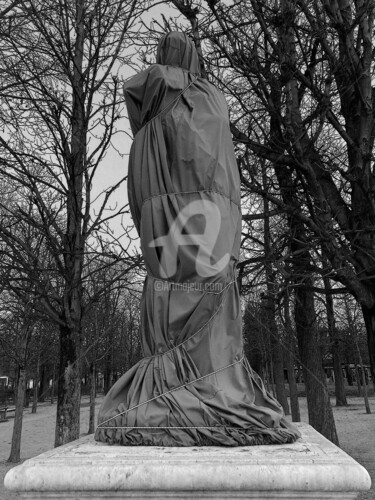 Цифровое искусство под названием "Statue de Paris" - Serge Nouchi, Подлинное произведение искусства, Не манипулируемая фотог…
