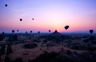 Fotografia zatytułowany „Sunrise in Bagan (1…” autorstwa Serge Horta, Oryginalna praca, Fotografia cyfrowa