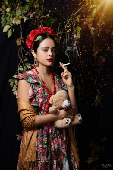 Fotografia intitulada "Frida Khalo" por Sergey Mayboga, Obras de arte originais, Fotografia digital