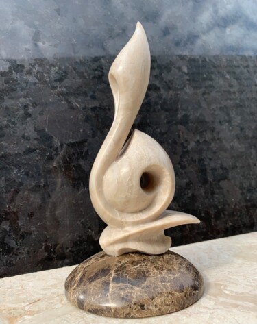 Skulptur mit dem Titel "Snail on the leaf" von Serjio Elicolani, Original-Kunstwerk, Stein