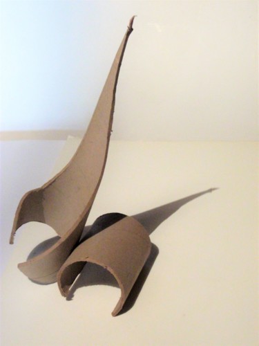 Skulptur mit dem Titel "Sculpture abstraite…" von Servin, Original-Kunstwerk, Karton