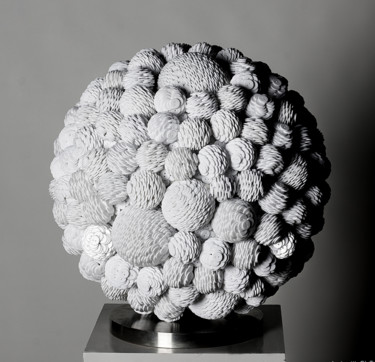 Skulptur mit dem Titel "Circle III" von Seungwoo Kim, Original-Kunstwerk, Kunststoff