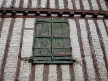 Photographie intitulée "fenêtre et colombag…" par Sève, Œuvre d'art originale