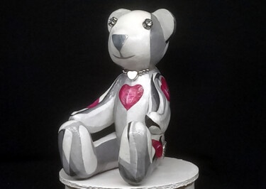 Escultura intitulada "Vintage bear doll :…" por Seven E, Obras de arte originais, Resina