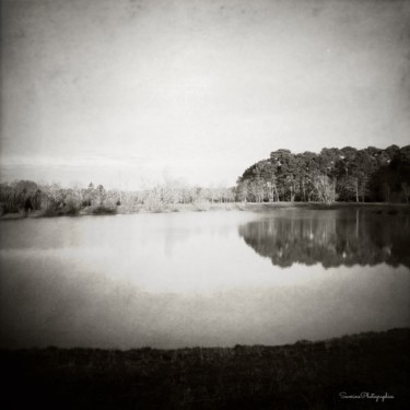 Fotografía titulada "lac noir et blanc" por Séverine K. Art'Zen, Obra de arte original, Fotografía manipulada