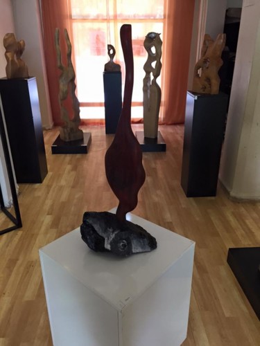 Sculptuur getiteld ""Gözyaşı" - "Tear"" door Sevilay Ökçe, Origineel Kunstwerk, Hout