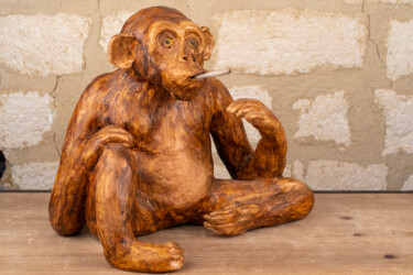 Sculpture intitulée "Le singe qui fume" par Seys Sculpture, Œuvre d'art originale, Terre cuite
