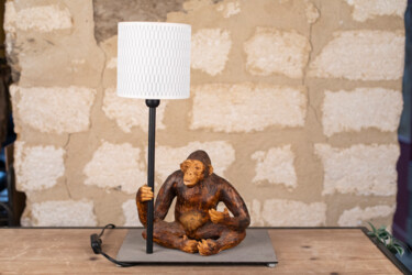 Sculpture titled "Lampe chimpanzé" by Seys Sculpture, Original Artwork, Terra cotta