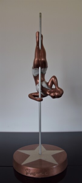 Sculpture titled "Ambre" by Shagmac, Original Artwork, Resin