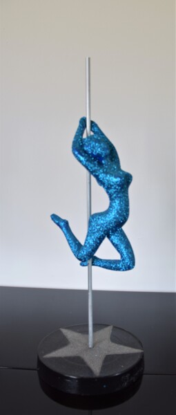 Sculpture titled "Blujette" by Shagmac, Original Artwork, Resin