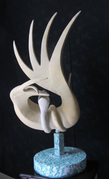 Sculpture intitulée "Hunted Bird" par Shahriar Aghakhani, Œuvre d'art originale, Plâtre