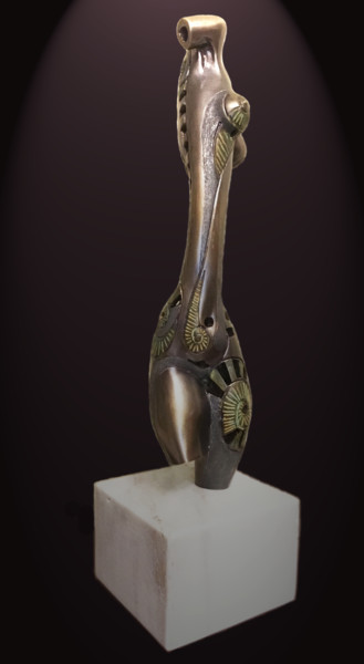 Sculpture intitulée "торс" par Shanaro, Œuvre d'art originale, Coulage