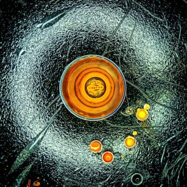 Photographie intitulée "Солнце в стакане" par Sergei Sharai, Œuvre d'art originale, Photographie numérique