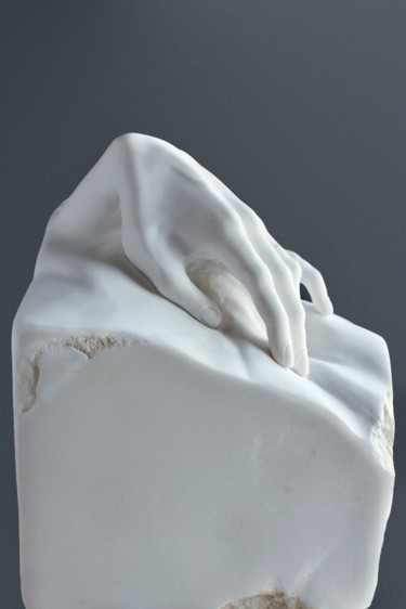 Escultura intitulada "Touch" por Sherry Tipton, Obras de arte originais, Pedra