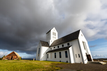 Photographie intitulée "Skálholt Cathedral" par Shimon Rottenberg, Œuvre d'art originale, Photographie numérique
