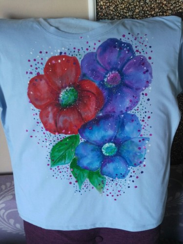 Arte têxtil intitulada "T-shirt painting. S…" por Tatiana Shirova, Obras de arte originais, Acrílico