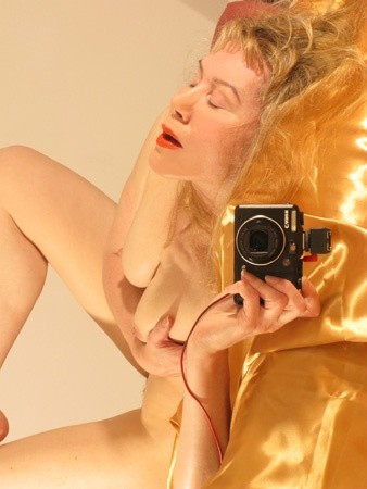 Fotografie mit dem Titel "Naked Series" von Nora Ness, Original-Kunstwerk