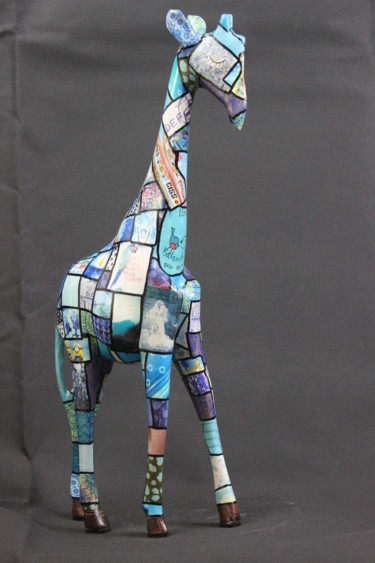 Escultura intitulada "Girafe 6 bleue" por Siberil Rey, Obras de arte originais, Papel