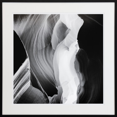 Photography titled "Antelope Canyon 6,…" by Gerald Berghammer, Original Artwork, Analog photography Mounted on Cardboard