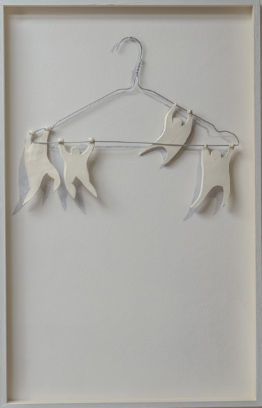 Sculpture titled "gli acrobati" by Silvia Benfenati, Original Artwork, Ceramics Mounted on Other rigid panel