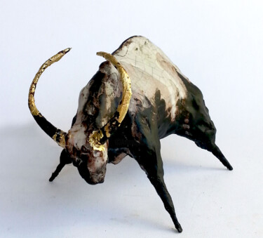 Scultura intitolato "little bull #1" da Simona Barreca, Opera d'arte originale, Ceramica