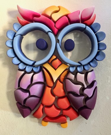 Scultura intitolato "Shaded Owl" da Simone Parri, Opera d'arte originale, Plastica Montato su Plexiglass